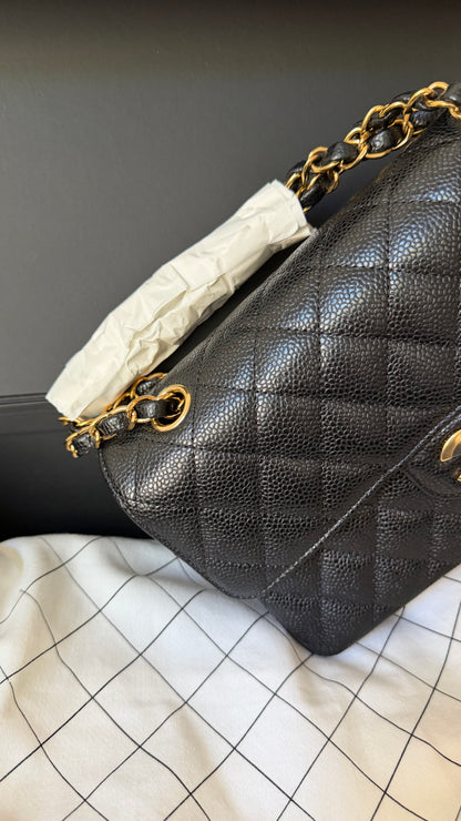 Chanel classic flapbag small caviar new with receipt - 2024