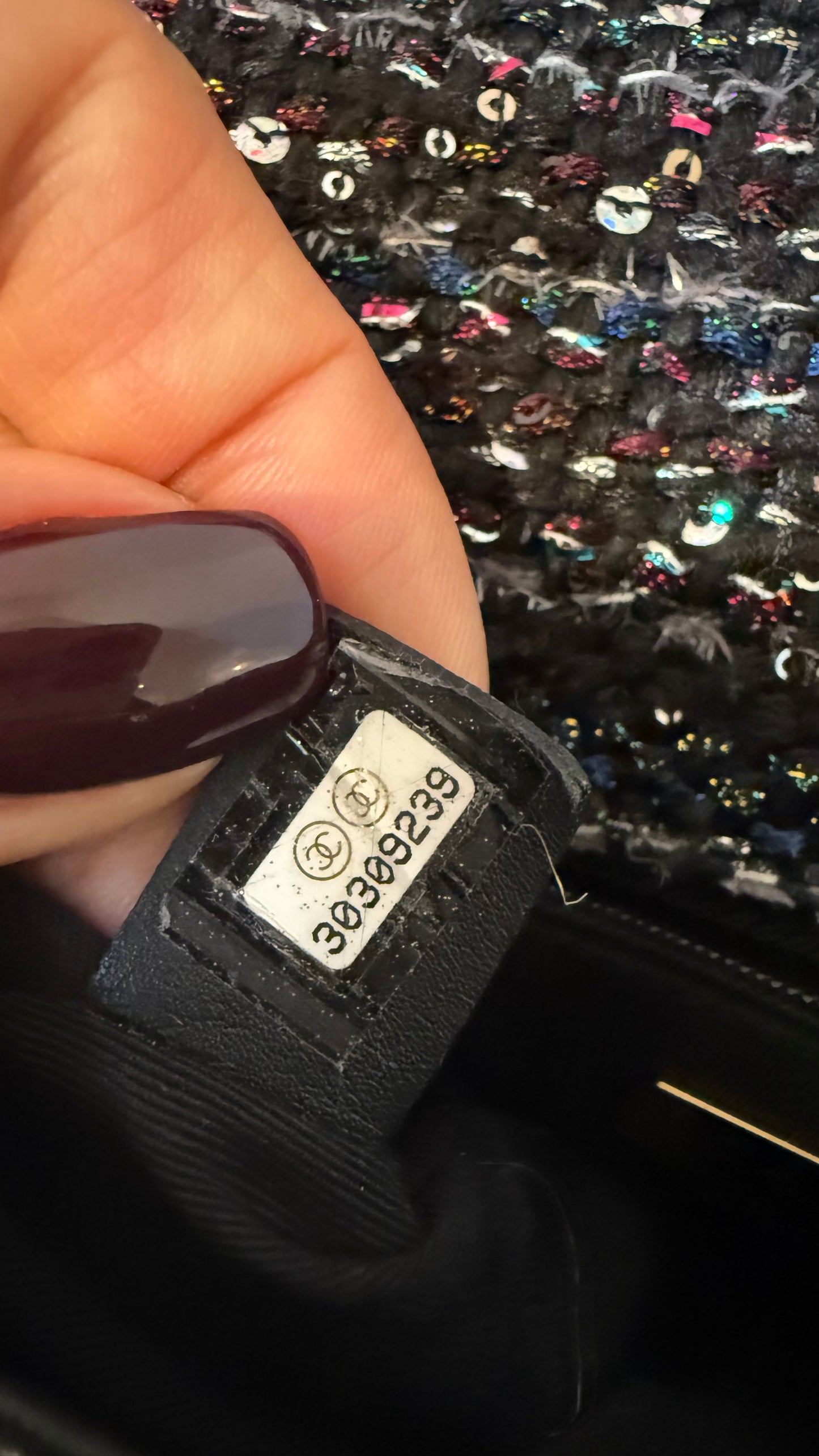 Chanel 19 small tweed 30 series