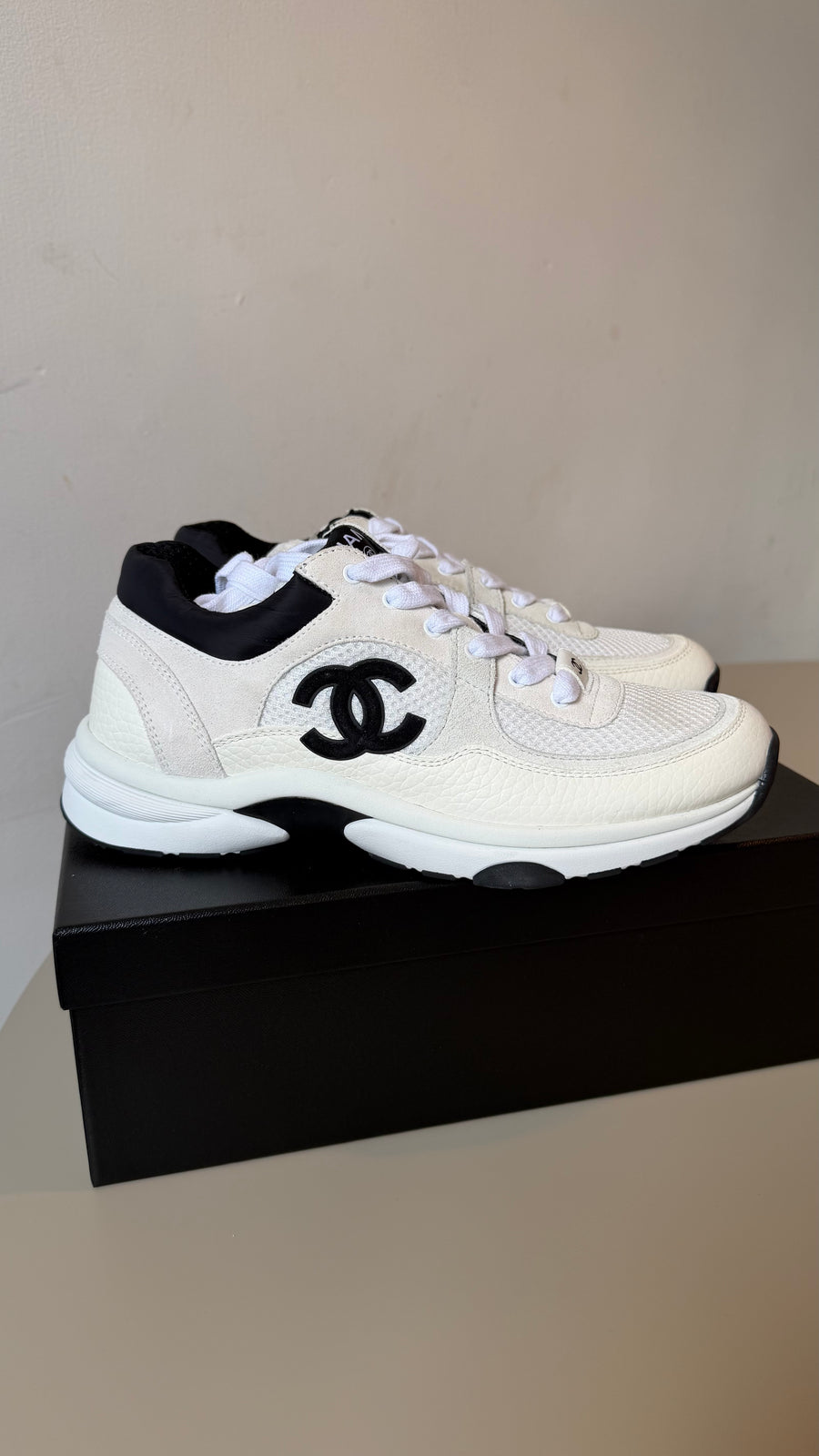 Chanel white leather trainer ‘panda’ size 37