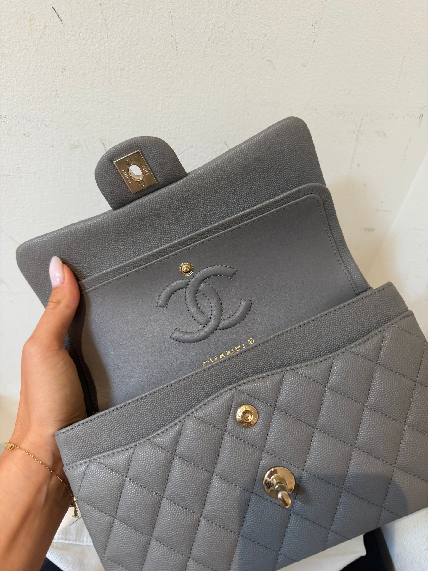 Chanel small caviar grey 2022 full set incl invoice