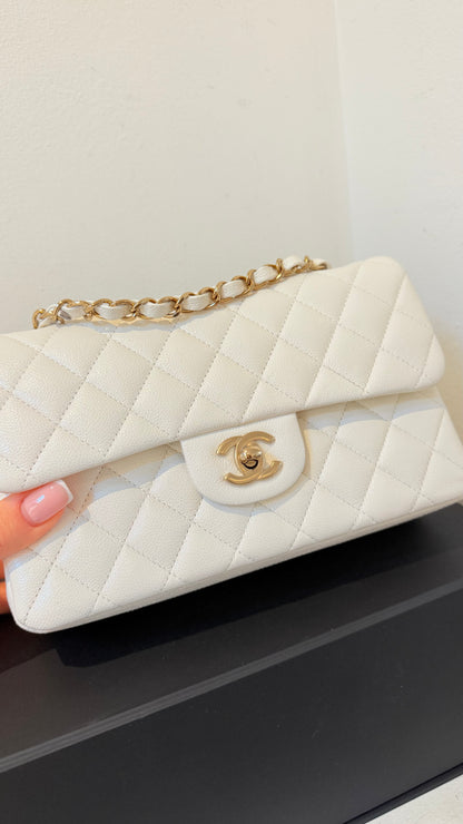 Chanel small white caviar double flapbag chip like new
