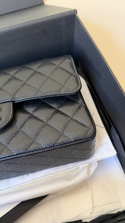Chanel classic flapbag small caviar new with receipt - 2024