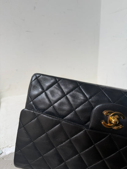 Chanel vintage medium black flapbag 1 serie (1989-1991)