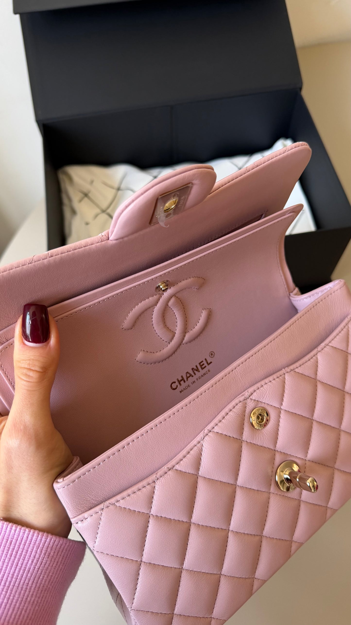 Chanel pink lambskin small chip new condition