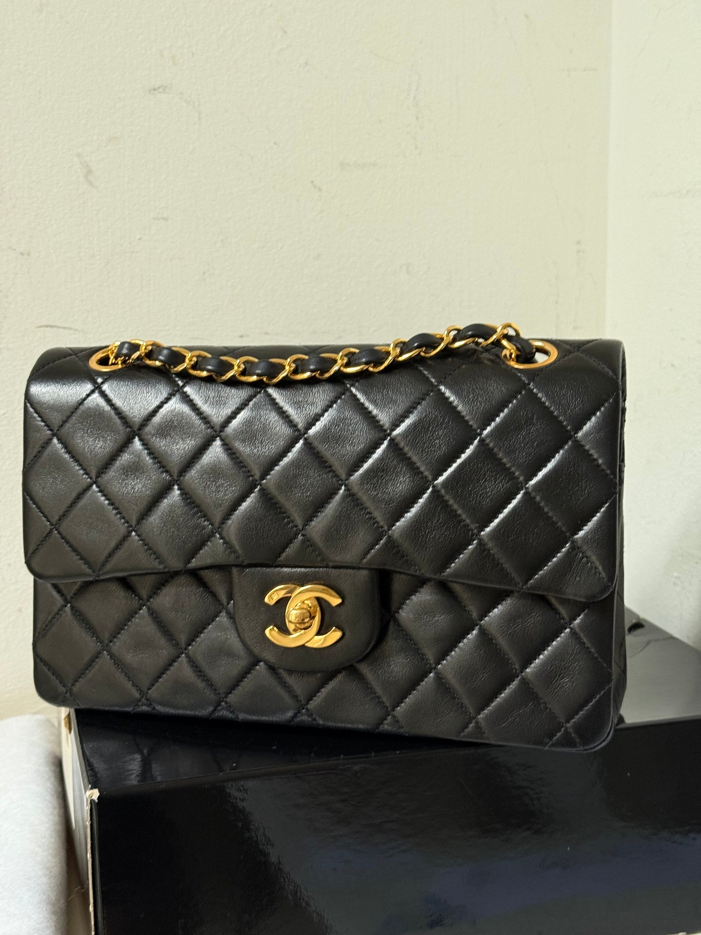 Chanel small classic flap 2 series (1991-1994) box, dustbag, card