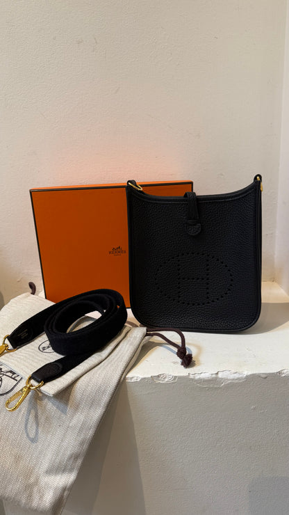 Hermes mini Evelyne zwart gold hw