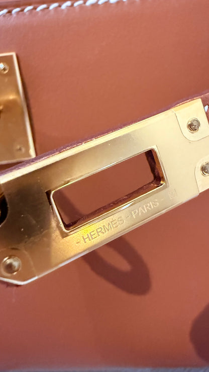 Hermes kelly pochette gold Swift W stamp