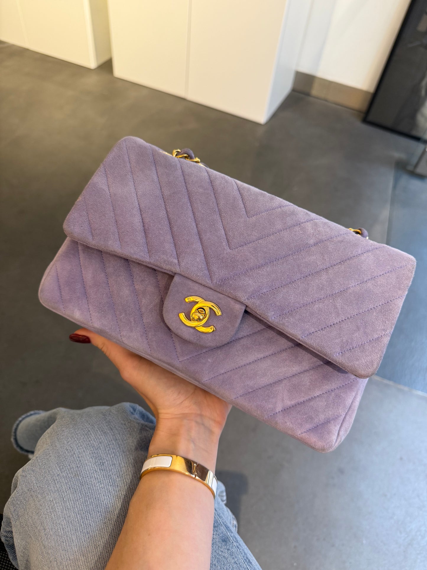 Chanel lila suède flapbag medium 2-series