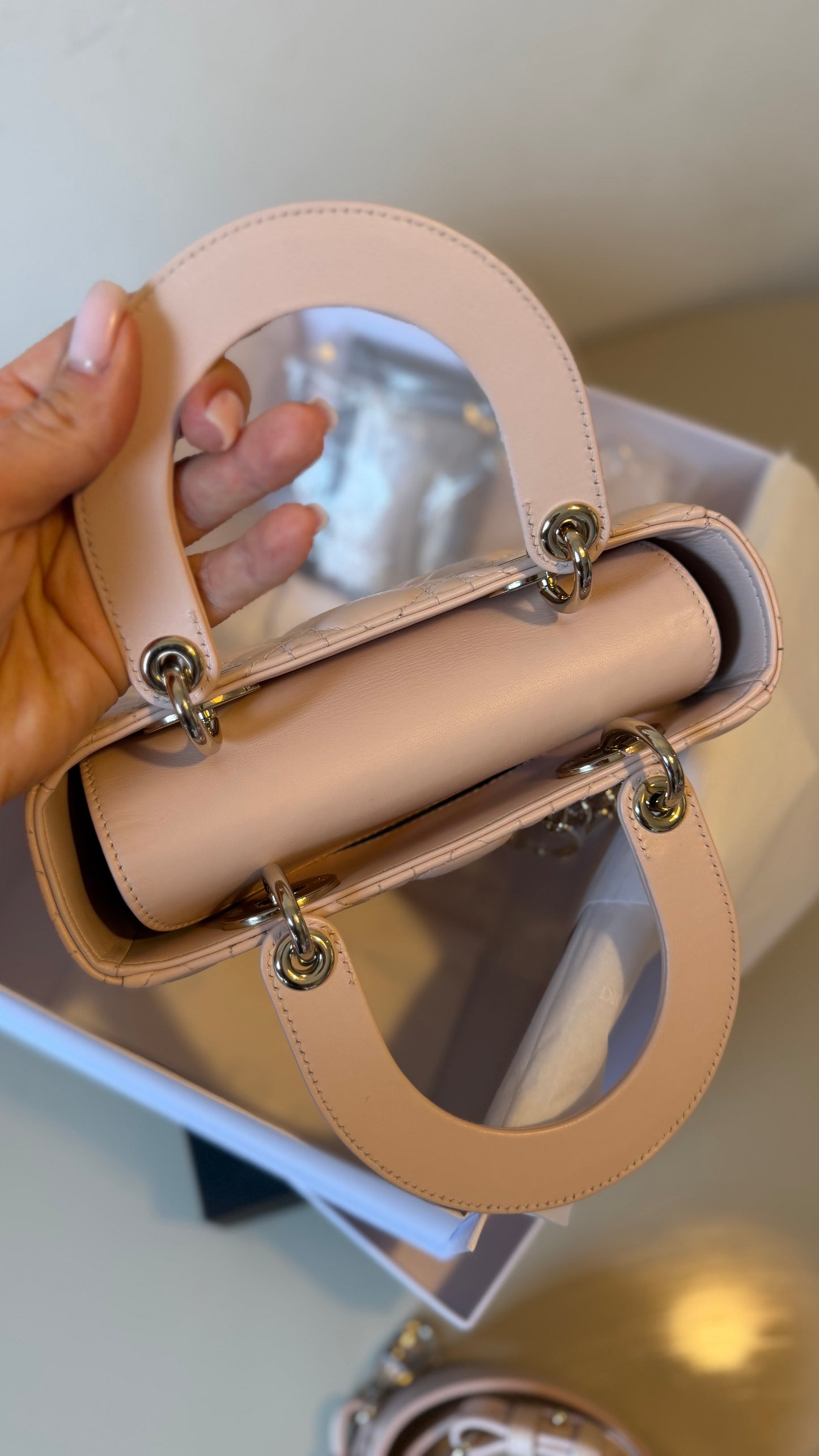 Small baby pink lady dior new condition