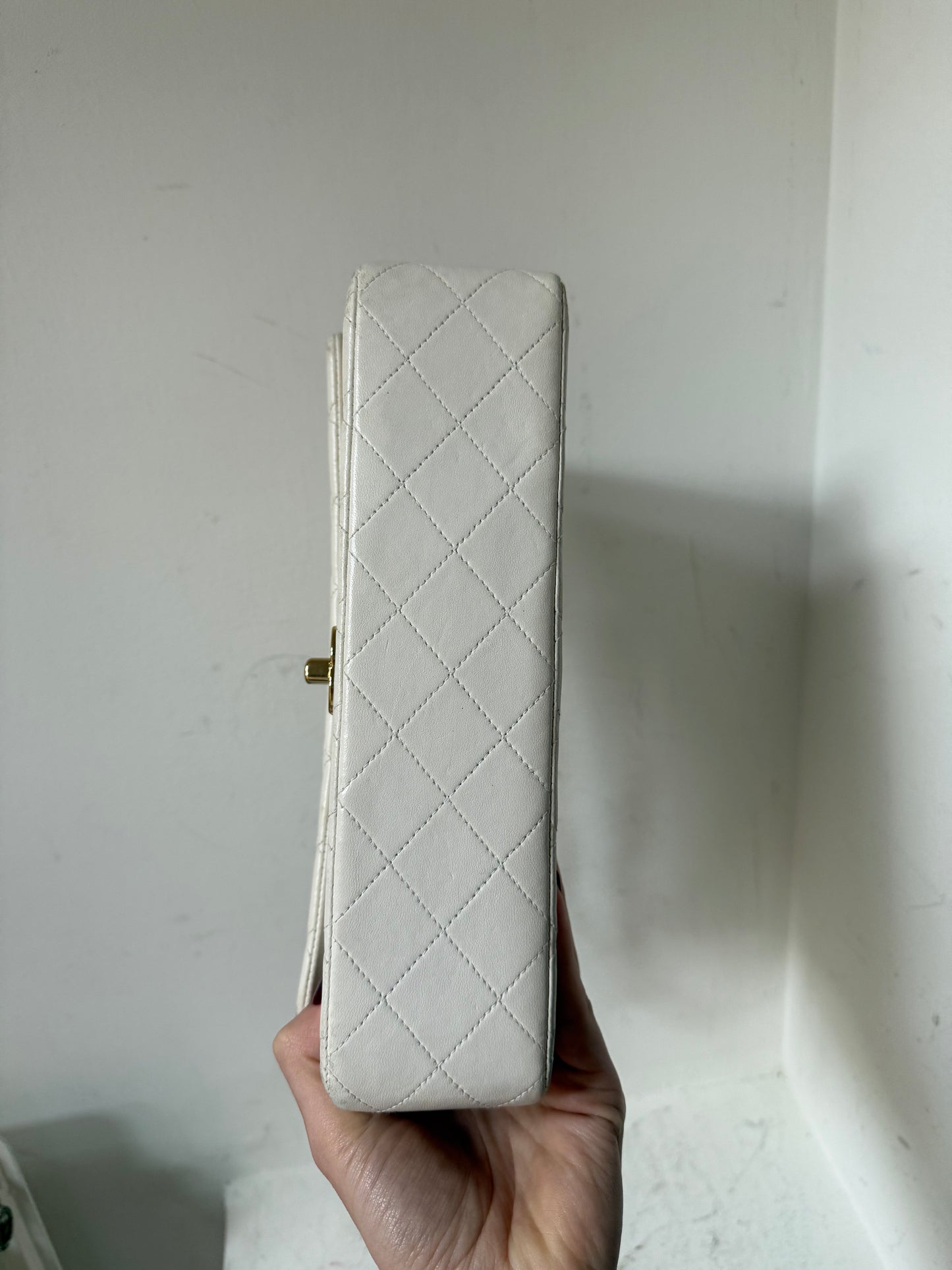 Chanel medium flapbag (2002-2003)
