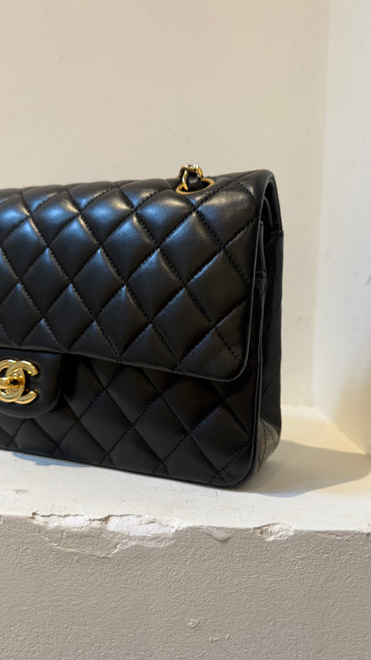 Medium Chanel lambskin 16 series (2012) full set no invoice