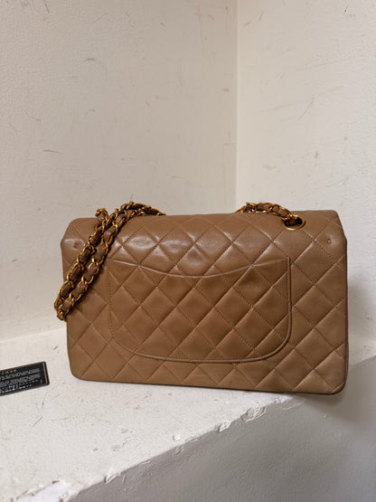 Chanel vintage medium flapbag 3 series (1996-1997)