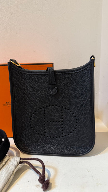 Hermes mini Evelyne zwart gold hw
