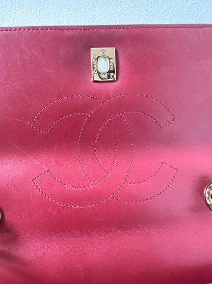 Chanel trendy CC medium red flapbag