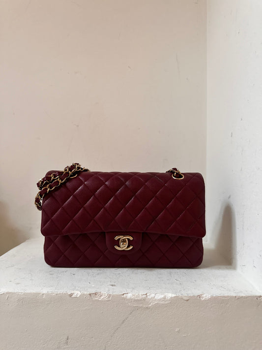 Chanel medium classic flap caviar 2023