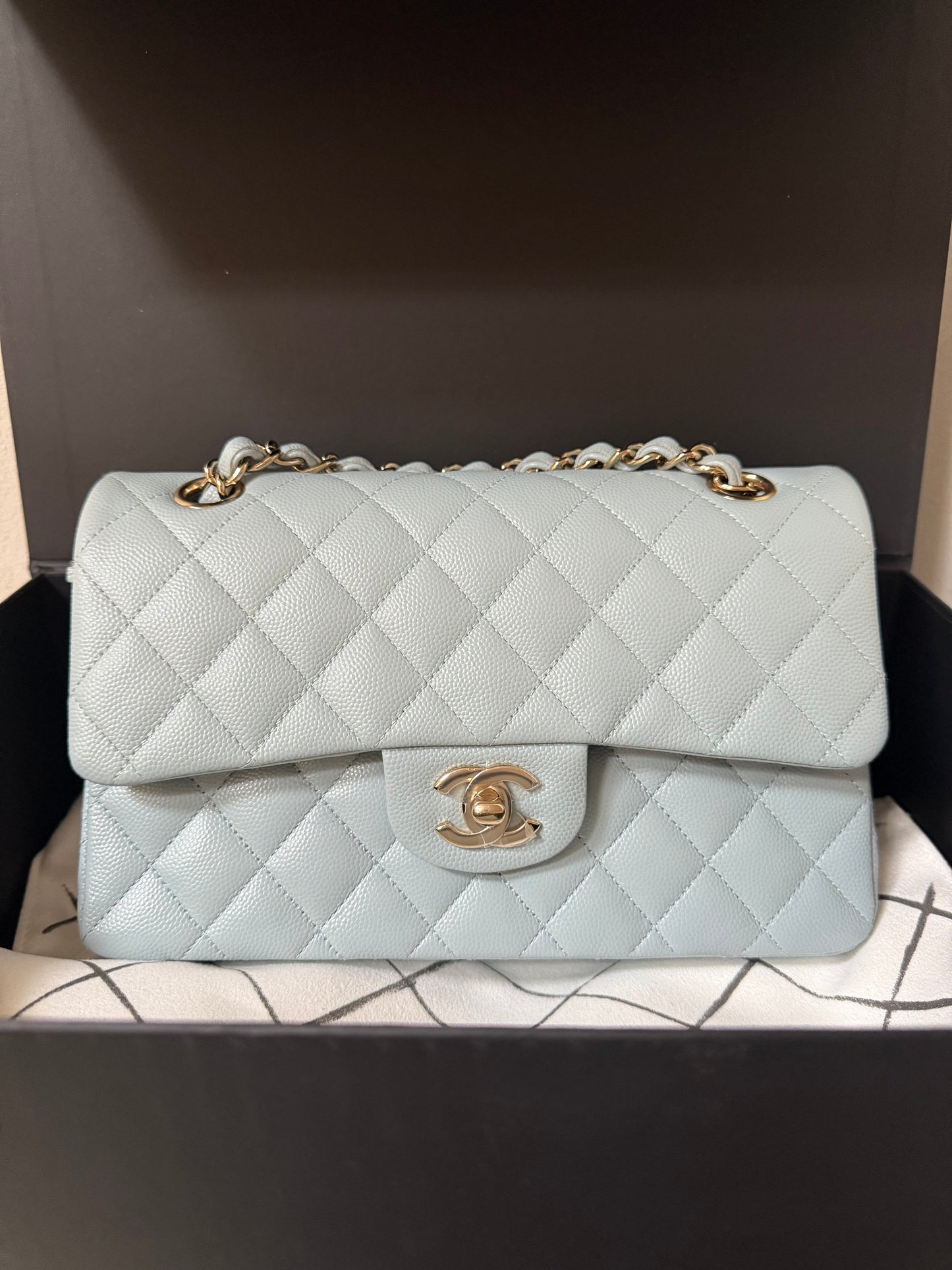 Chanel classic flapbag small caviar babyblue with chip