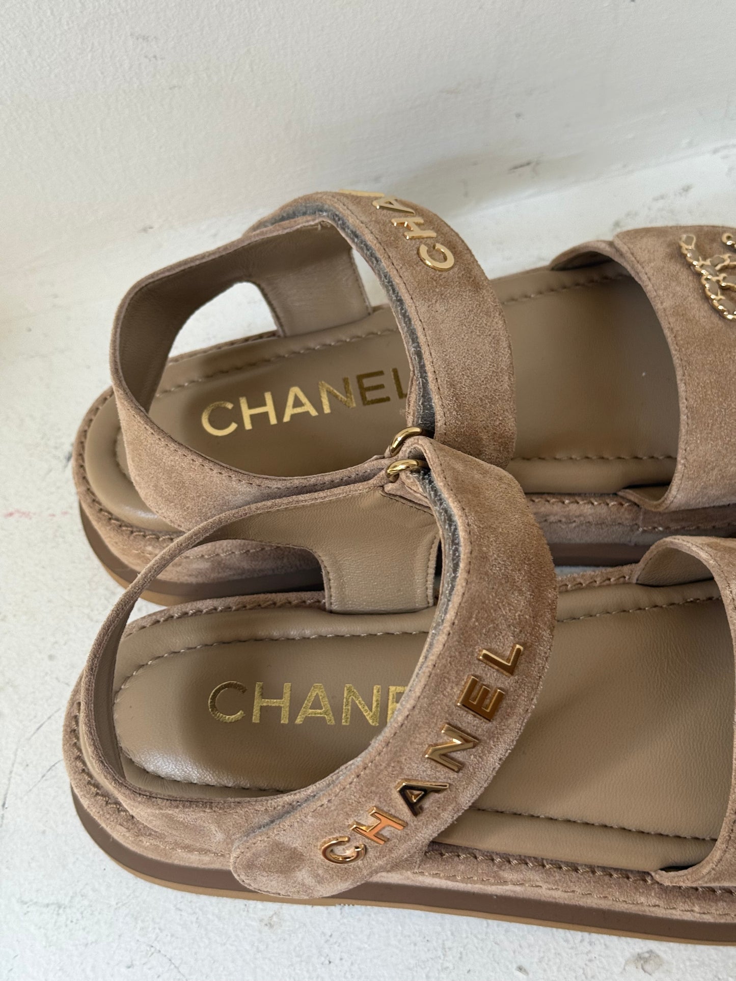 Chanel beige sandals size 40.5