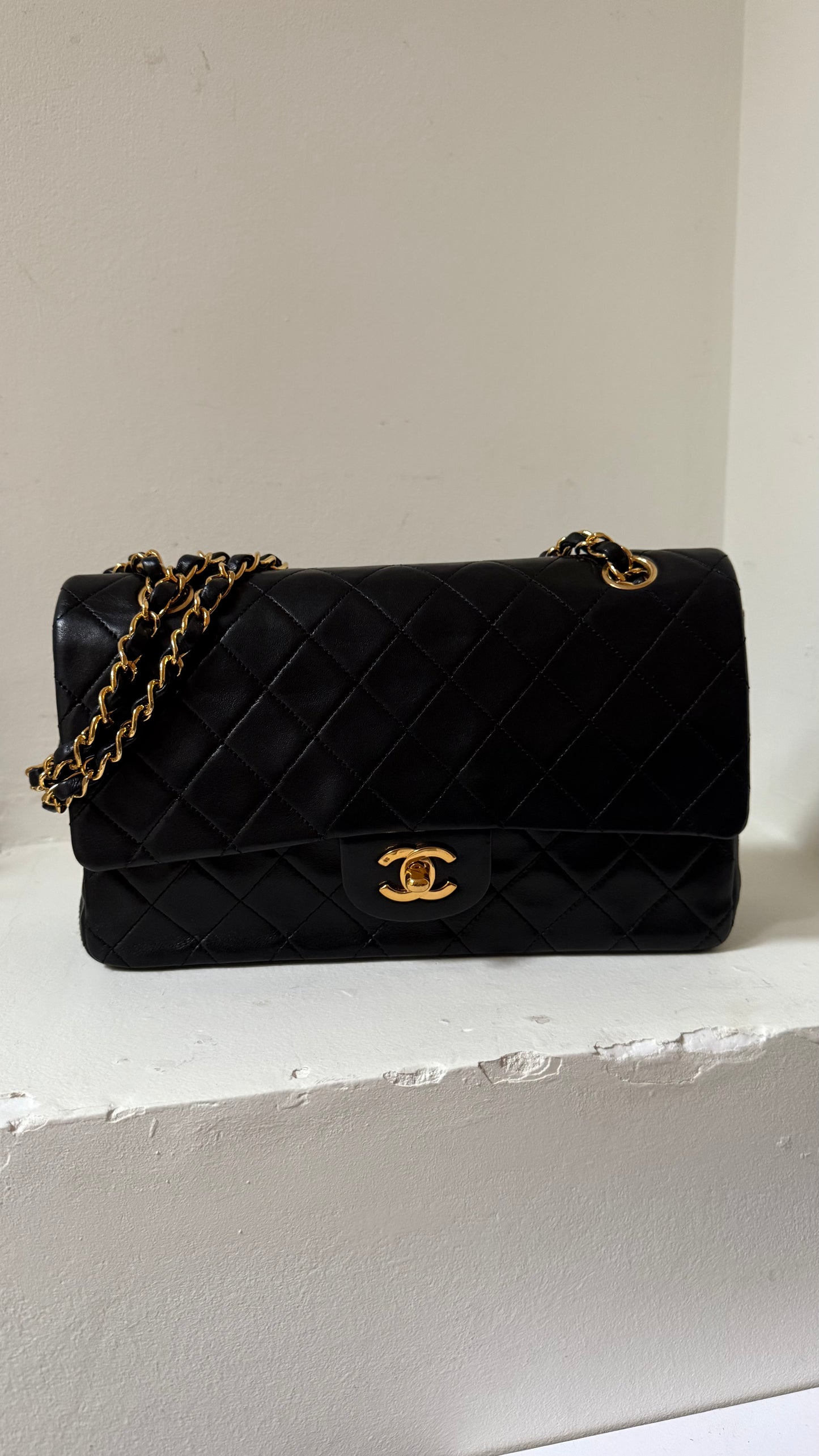 Chanel medium vintage lambskin double flapbag 1 series (1989-1991)