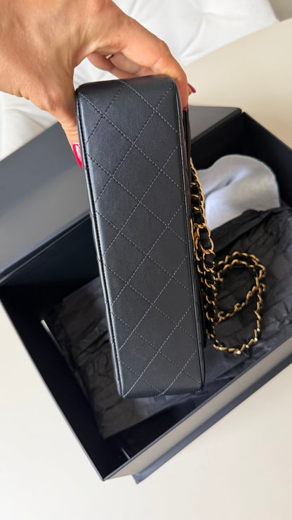 Chanel classic flapbag lambskin small black with champagne gold hardware 2021