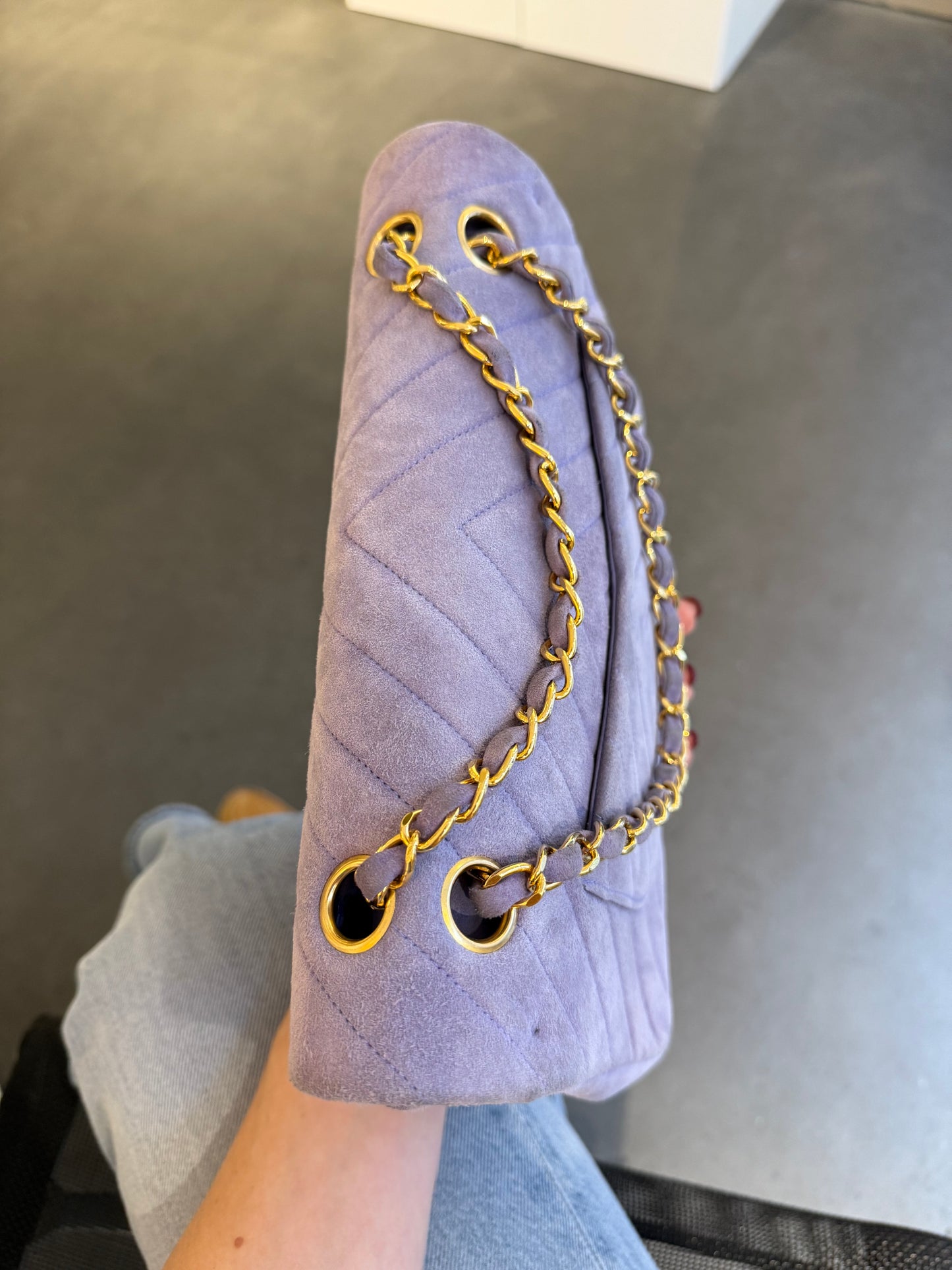 Chanel lila suède flapbag medium 2-series