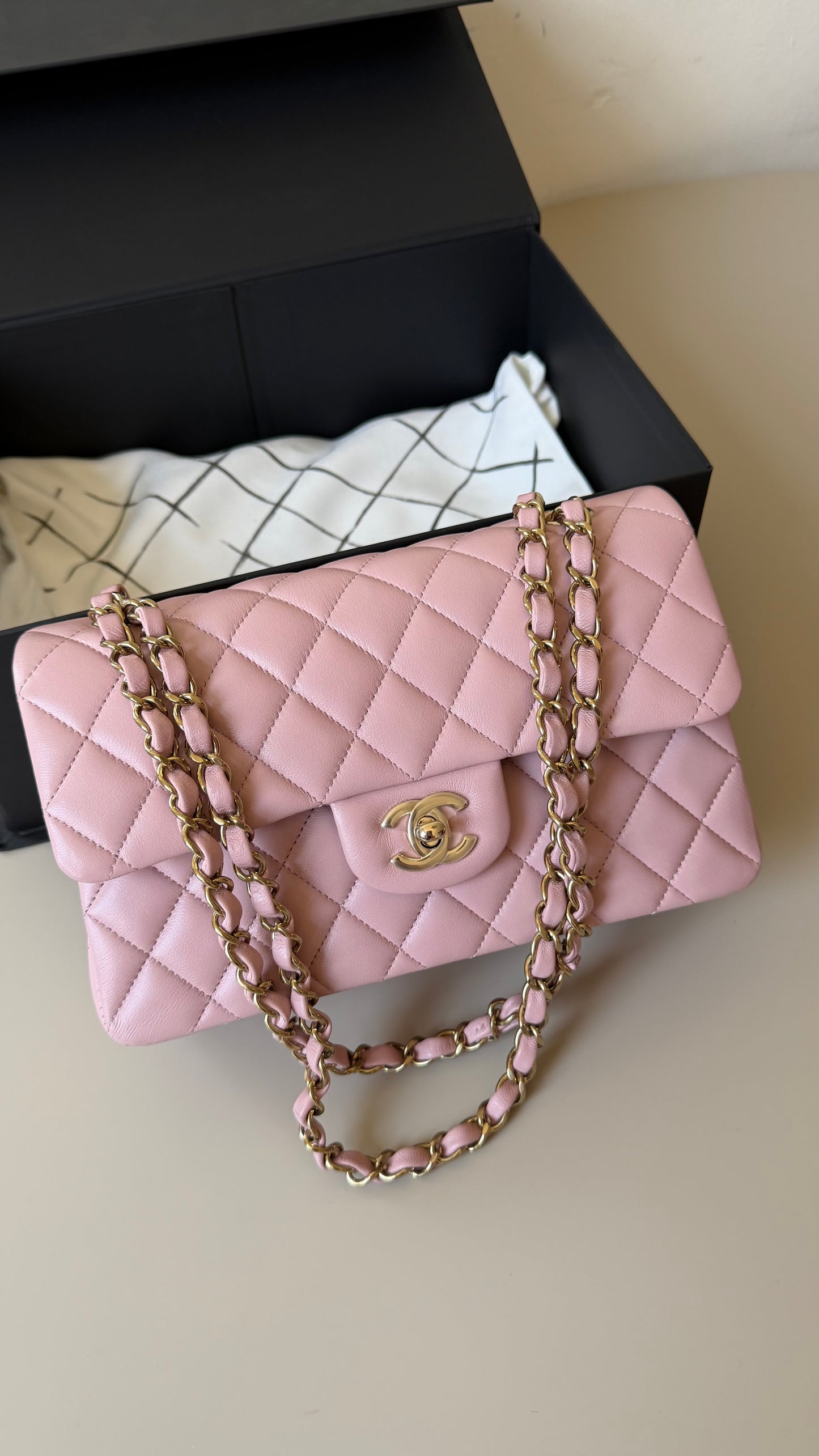 Chanel pink lambskin small chip new condition