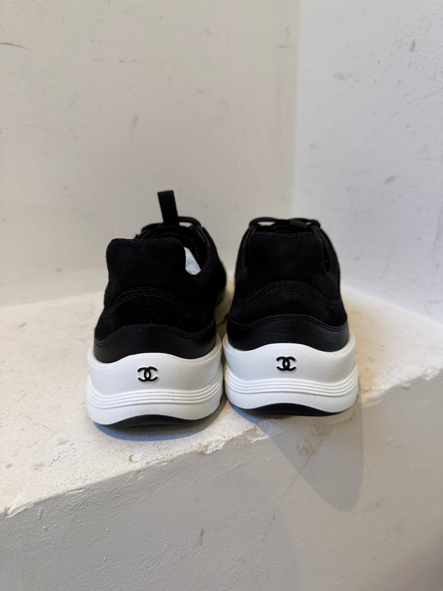 Chanel black sneakers 37.5