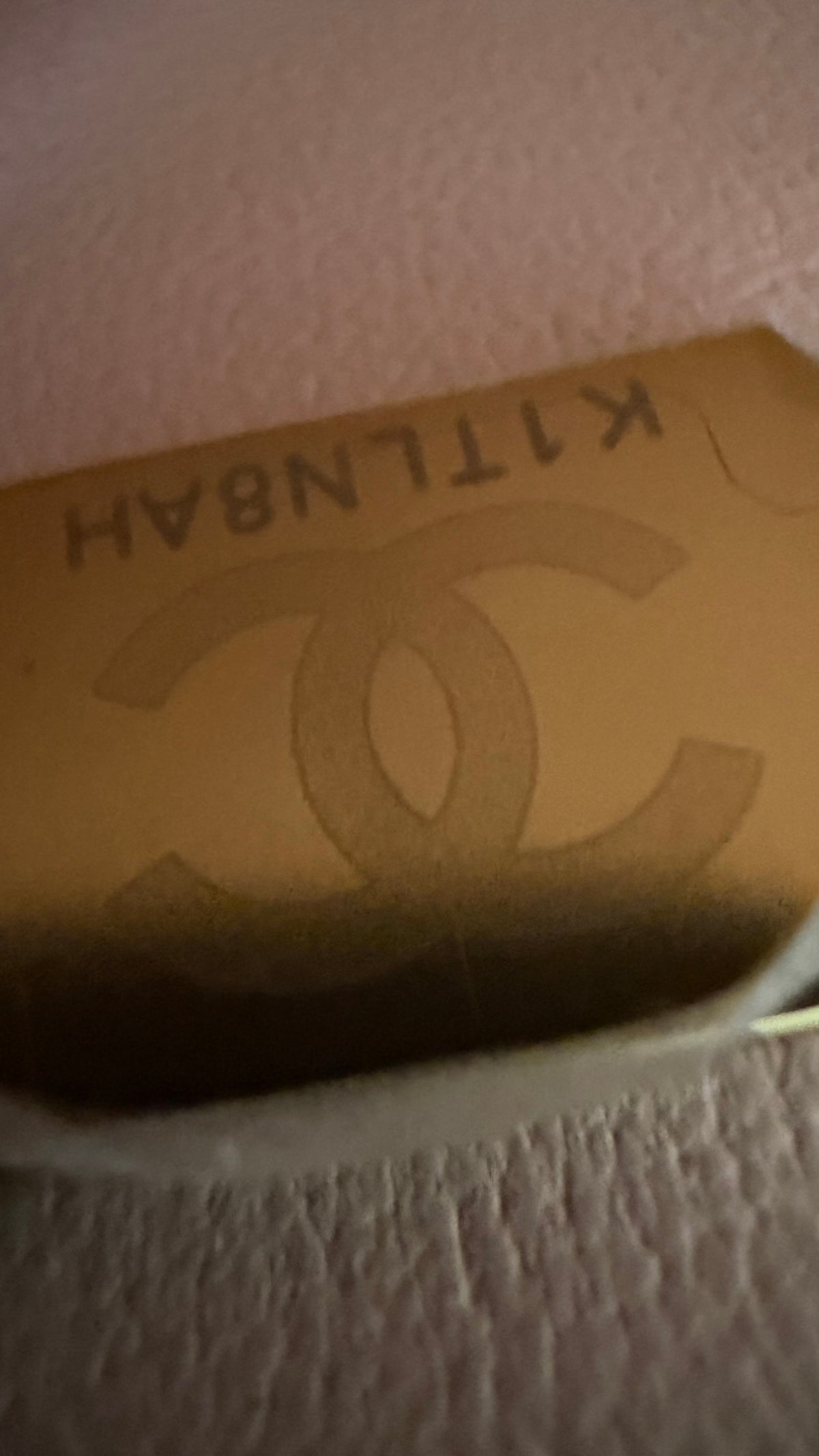 Chanel medium caviar cream beige flapbag with chip (2022-2026)