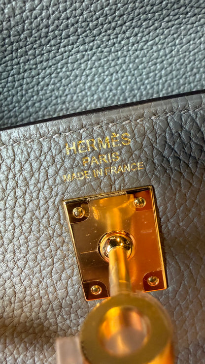 Kelly 25 gris Meyer Togo leather stamp B