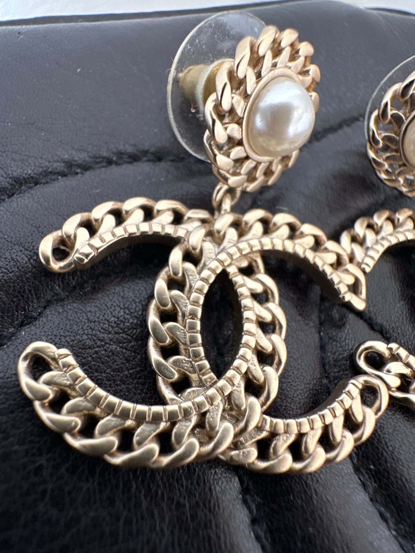 Chanel CC earrings