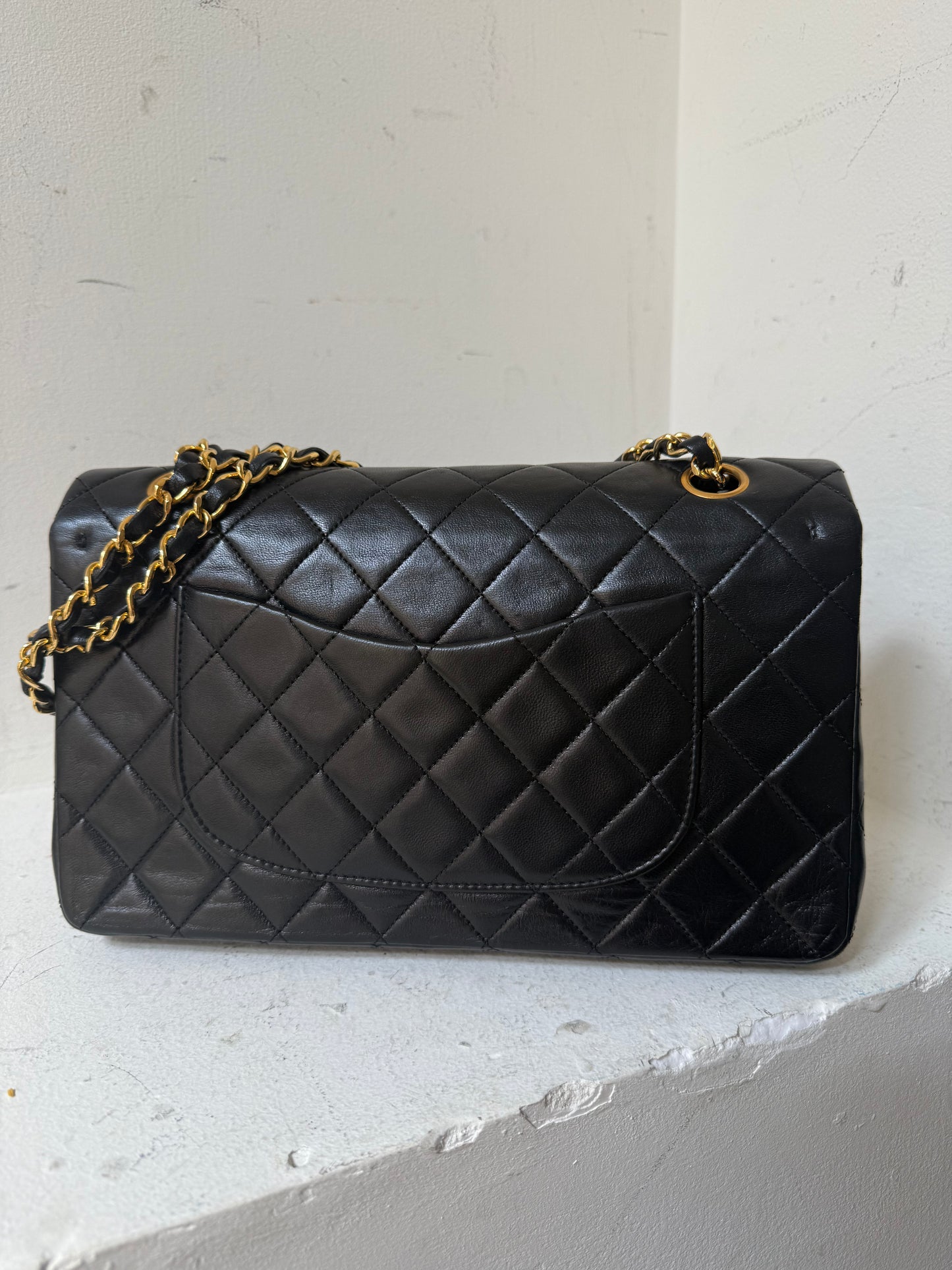 Chanel vintage medium black flapbag 1 serie (1989-1991)